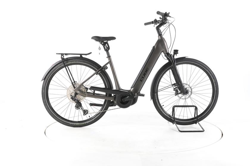 Cube Supreme Sport Hybrid SLX Trekking E-Bike Tiefeinsteiger - 160-170cm
