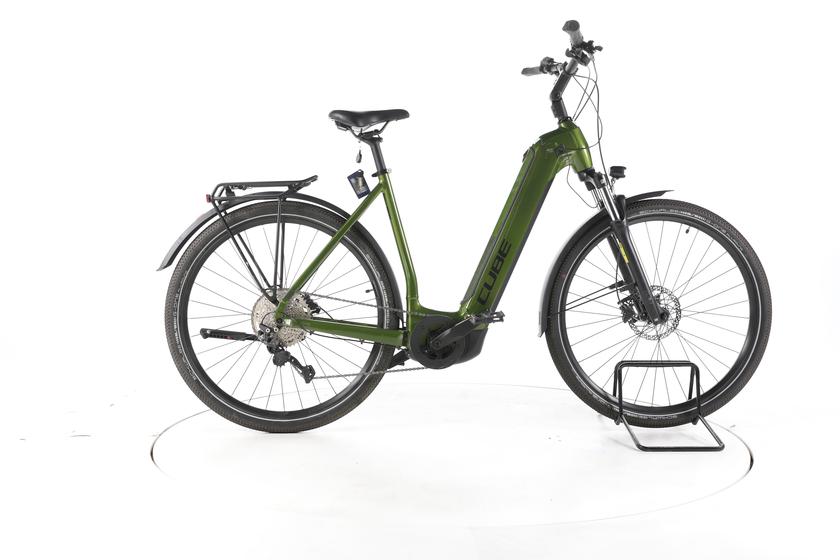 Cube Nuride Hybrid Pro 750 Allroad Trekking E-Bike Tiefeinsteiger - 179-188cm