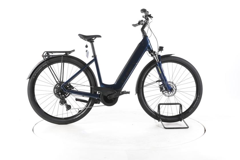 Cube Touring Hybrid ONE Trekking E-Bike Tiefeinsteiger 2025 - 162-170cm
