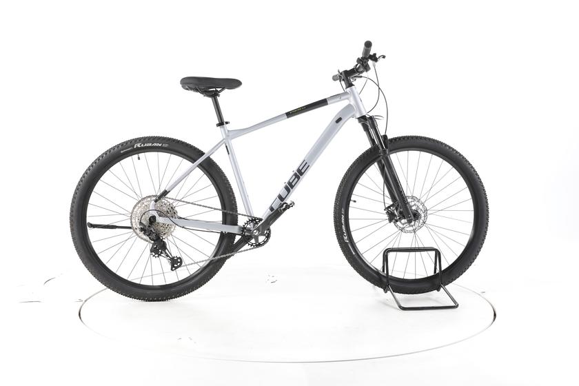 Cube Attention VTT semi-rigide