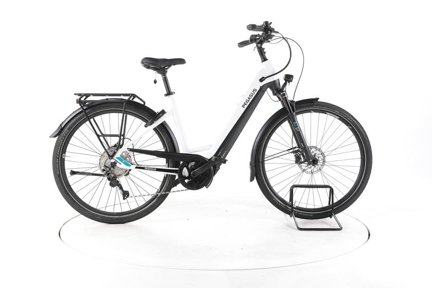Pegasus Premio EVO Lite Trekking E-Bike Tiefeinsteiger - 160-170cm