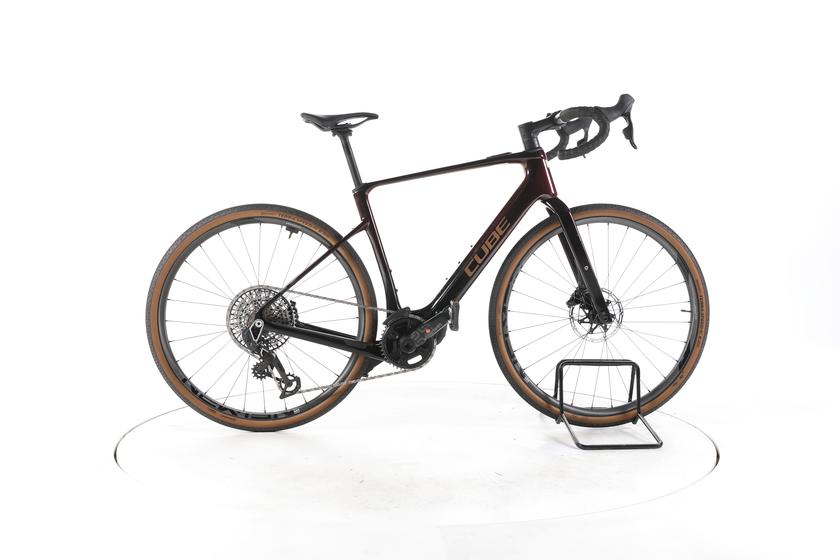 Cube Nuroad Hybrid C:62 SLT 400X E-Gravel & Route Carbone 2024