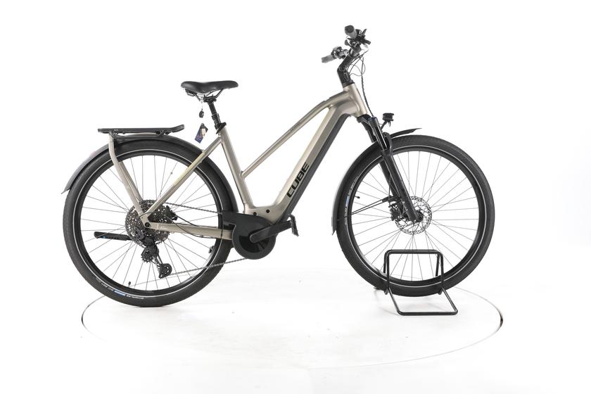 Cube Kathmandu Hybrid Pro Trekking E-Bike 2024 - 172-180cm