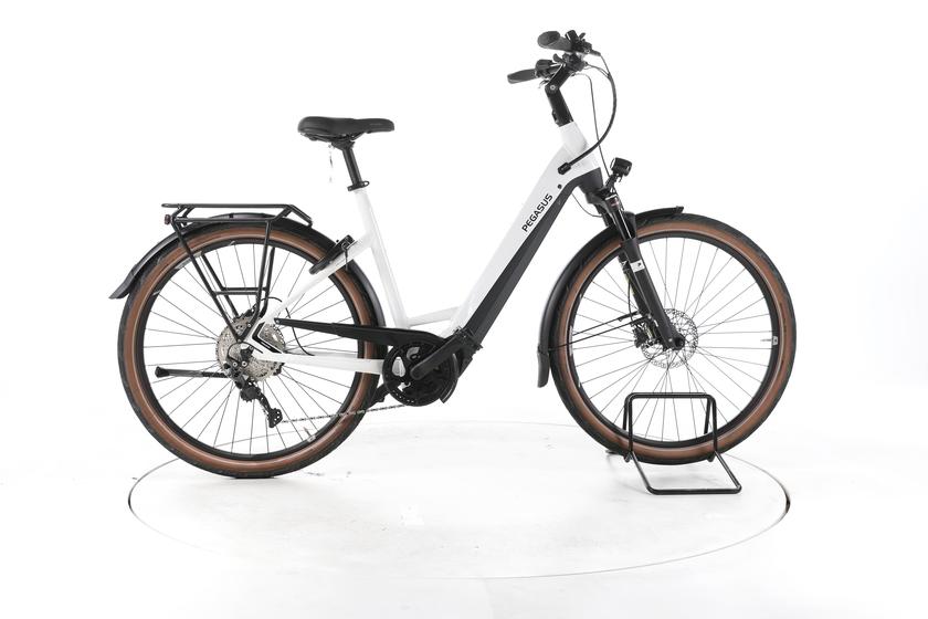 Pegasus Premio EVO Lite Trekking E-Bike Tiefeinsteiger - 170-180cm