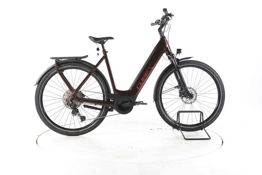 Cube Touring Hybrid Pro Trekking E-Bike Tiefeinsteiger 2024 - 179-188cm