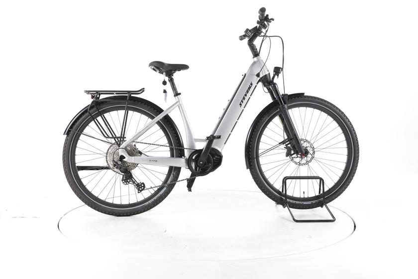 Stevens E-Universe 7.6 Plus Vélo Électrique de Trekking Cadre bas