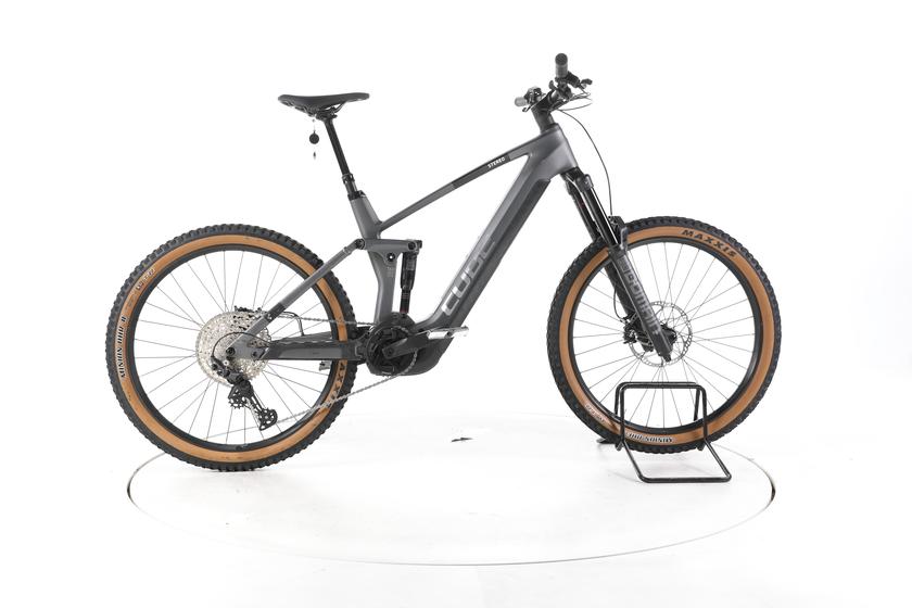 Cube Stereo Hybrid 160 HPC Race Fully E-Bike Koolstof