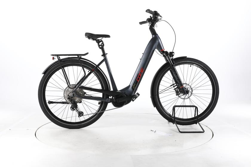 CONE Bikes eStreet IN Jubilee Vélo Électrique de Trekking Cadre bas