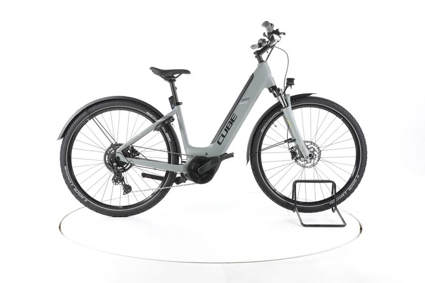 Cube Nuride Hybrid Performance 625 Allroad Trekking E-bike Lage instap 2025