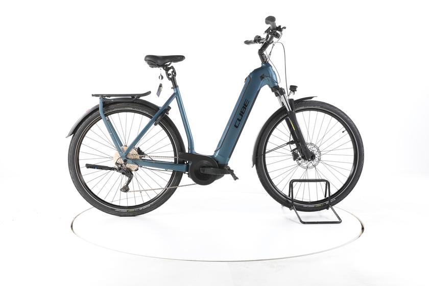 Cube Kathmandu Hybrid ONE Trekking E-bike Lage instap