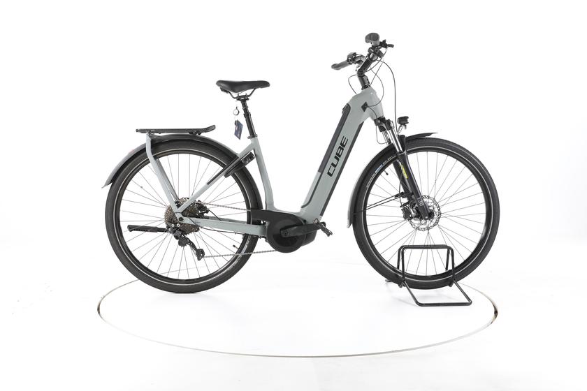 Cube Kathmandu Hybrid ONE Trekking E-Bike Tiefeinsteiger - 163-171cm