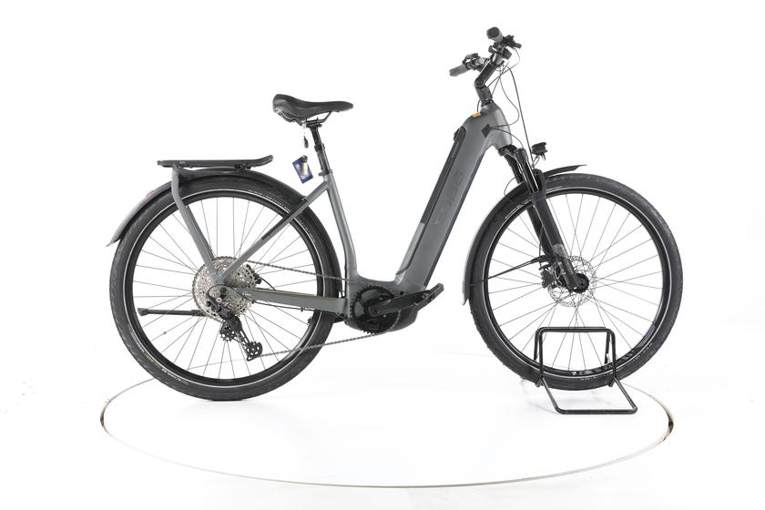 Cube Kathmandu Hybrid Pro 750 Trekking E-Bike Tiefeinsteiger - 163-171cm