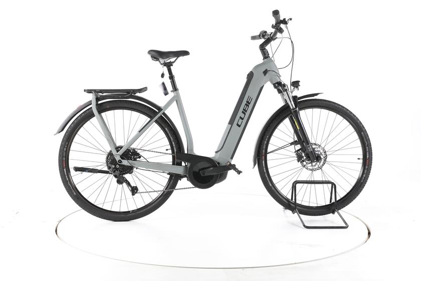 Cube Kathmandu Hybrid ONE Trekking E-Bike Tiefeinsteiger - 171-178cm