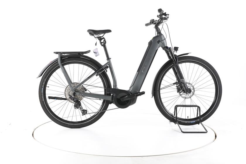 Cube Kathmandu Hybrid Pro Trekking E-Bike Tiefeinsteiger - 157-164cm